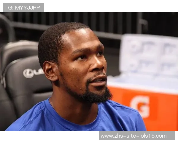 凯文杜兰特:从天赋异禀到篮球传奇的奋斗之路与成就解析 凯文杜兰特:从天赋异禀到篮球传奇的奋斗之路与成就解析