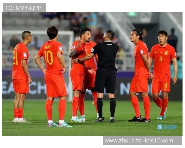 国足对阵卡塔尔比赛中的裁判员表现分析与争议解读 国足对阵卡塔尔比赛中的裁判员表现分析与争议解读
